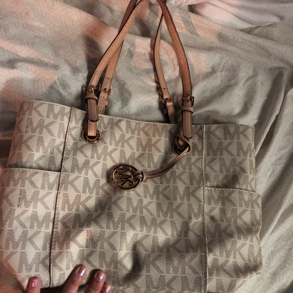 Michael Kors Jet Set Travel Top-Zip Tote Bag